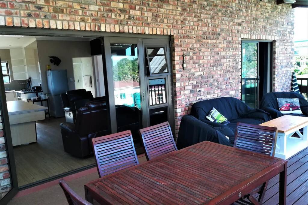 2 Bedroom Guest Suite At A-Frame Glengariff Beach Glen Eden ภายนอก รูปภาพ