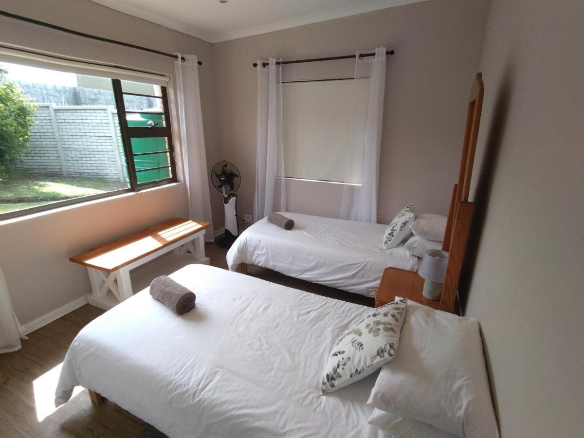2 Bedroom Guest Suite At A-Frame Glengariff Beach Glen Eden ภายนอก รูปภาพ